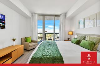 Modern 1BR Bay View - Beachwalk Resort & Pool - 4
