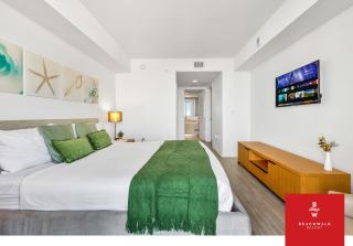 Skyward 2BR Condo - Intracoastal & City View - 3