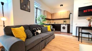 City Glow Studio - Near Unirii Boulevard - 9