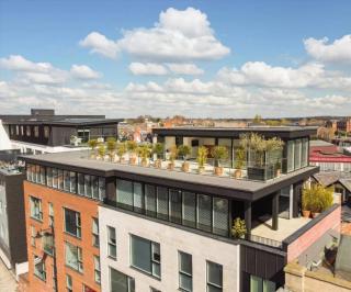 Luxury two story Penthouse with roof top terrace - 9
