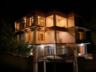 Nubra Glamour Guest House - 1