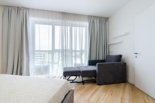 7-35 Kvartet 2-bedroom, Vasyl Lypkivskyi 16g, Kyiv, railway station, metro nearby, stunning city view, 15 kW backup power, Petrovdom Apartment - 3