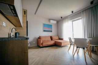 Chill in Łódź - Modern Studio with AC & Private Sleeping Area - 5
