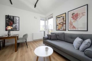 Stylish Apartment with Balcony and Underground Parking by Noclegi Renters - 0