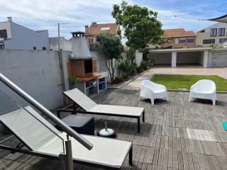 Angeiras Beach House Porto Seaside Villa - 6