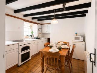 Heart of St Davids Cottage with Parking - Pet Friendly - 9