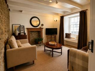Heart of St Davids Cottage with Parking - Pet Friendly - 3
