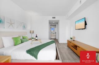 1BR Balcony Bay View - 4