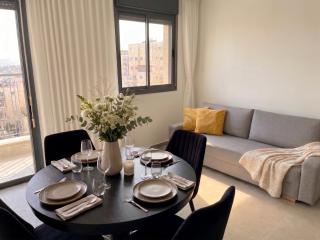 2BR in Mahane Yehuda with Private Mamad - Jerusalem - 9