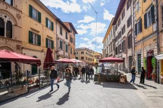 VeryneartheTowerPisa Ideal for Families & Friends - 1