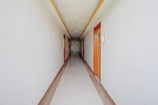 FabHotel Regal I - 7