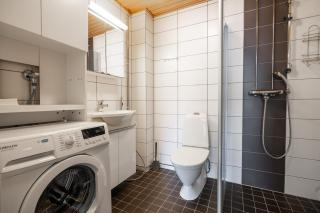 Tuomenkukka A3 by Hiekka Booking - 4
