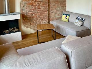 Edle Galeriewohnung mit Kamin, Whirlwanne & Massagesessel - Für Kurzentschlossene - 9
