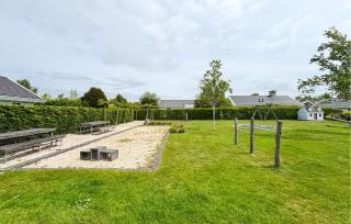 Beach Front Home In Noordwijk With Wifi - 4