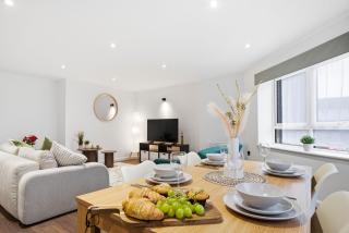 Old Town Escape - 2 Bedroom Apartment Sleeps 6 - 8