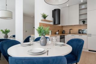 Elegancki Apartament z Parkingiem w Centrum Wrocławia by Renters Prestige - 1