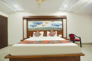 Fabhotel Sitara Grand - Nr Jagadamba Junction - 3