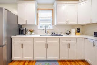 Family Retreat 4BR Boston - 5mins to Franklin Park Zoo - Free Parking 27 - 1