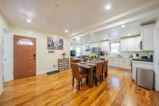 Family Retreat 4BR Boston - 5mins to Franklin Park Zoo - Free Parking 27 - 6