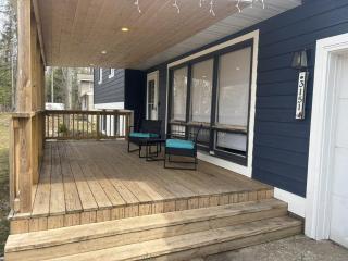 Trailside Lake Retreat - 9