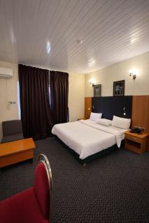 Royalbirds Motel - 4