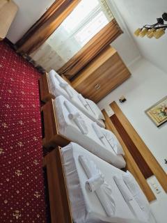 MOTEL COOL - 8