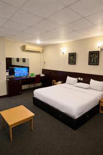 Royalbirds Motel - 1
