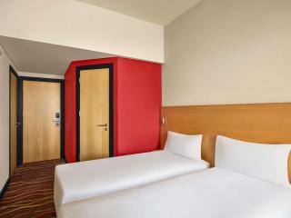 ibis Sharq - 7