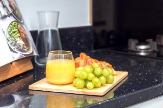 Cozy 2 Bedroom Chorlton House With Parking - 1