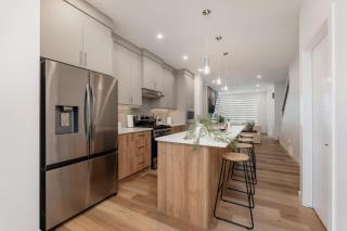 3BR Home Near Rogers Place & NAIT with Garage Parking - 9