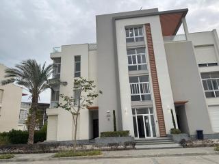 North square 160m chalet with garden &private pool - 2