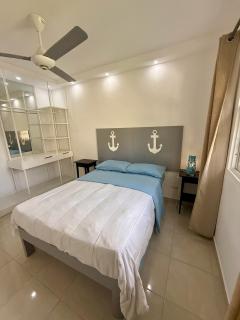 Bright Condo, Walk to Beach, Shops, Dining - 6