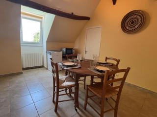 Gîte de la Mare Ronde - L'Escapade 4 personnes - Piscine - charme & sérénité - 2