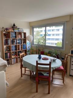 Une chambre calme dans mon appartement avec vue - 5