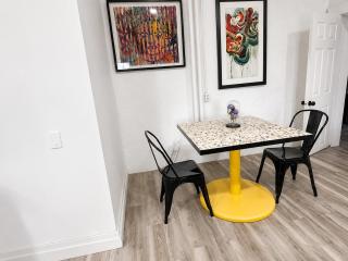 Renovated 5BR Detroit Home | Sleeps 10 - 9