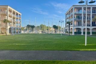 Quiet apartment with marina view - 2