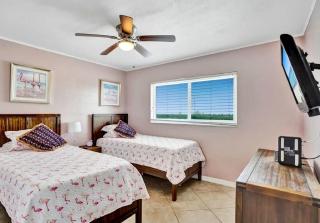 Two Bedroom Penthouse Residence with Ocean Views - 7