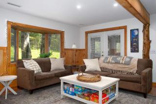 Lakes & Leisure! Spacious Berkshire Getaway - 1
