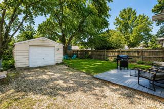 The Primrose Cottage Pet Friendly Private Yard - 5