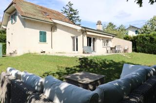 Genève - Spacieuse villa avec grande terrasse et jardin - 0