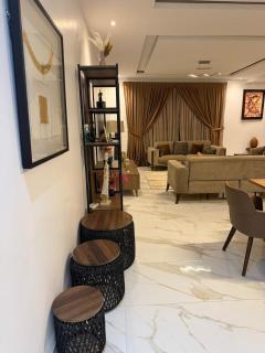 Luxury 3BR - Spacious & Comfortable - 6
