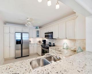 Two Bedroom Beachfront Residence with Modern Finishes - 1