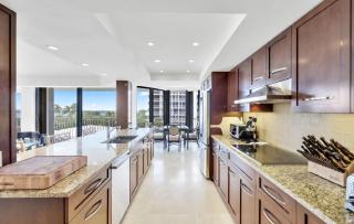 Three Bedroom Residence with Ocean and Water Views - 9