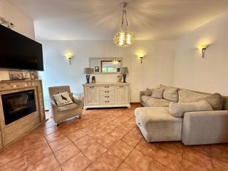 Villa Magnetic - 2