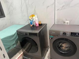 Luxury 3BR - Spacious & Comfortable - 2