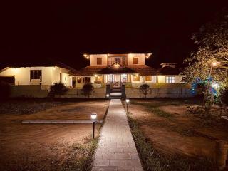 Padmalayam Heritage Villa - 3