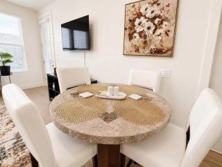 2BR Urban Oasis in Downtown SLC - Sleeps 6 Gym - 5