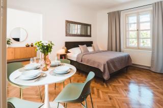 Charles Bridge Riverside Apartment - 3