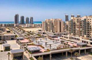 شقة فاخرة بداون تاون العلمين مكيفة وحمام سباحة ودخول مجاني للشاطئ - 6