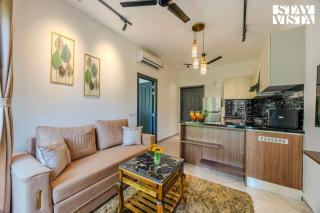 StayVista at Casa Breeze with Gym, Outdoor Pool - 9